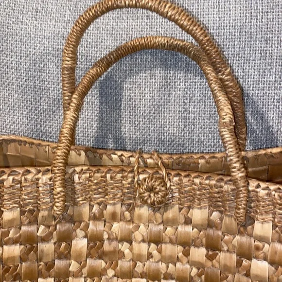 Vintage 1960’s basket woven purse - Picture 2 of 4